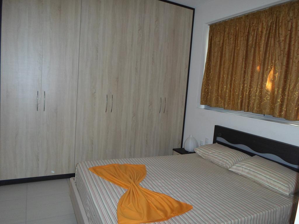 הימארה Riviera Rooms חדר תמונה
