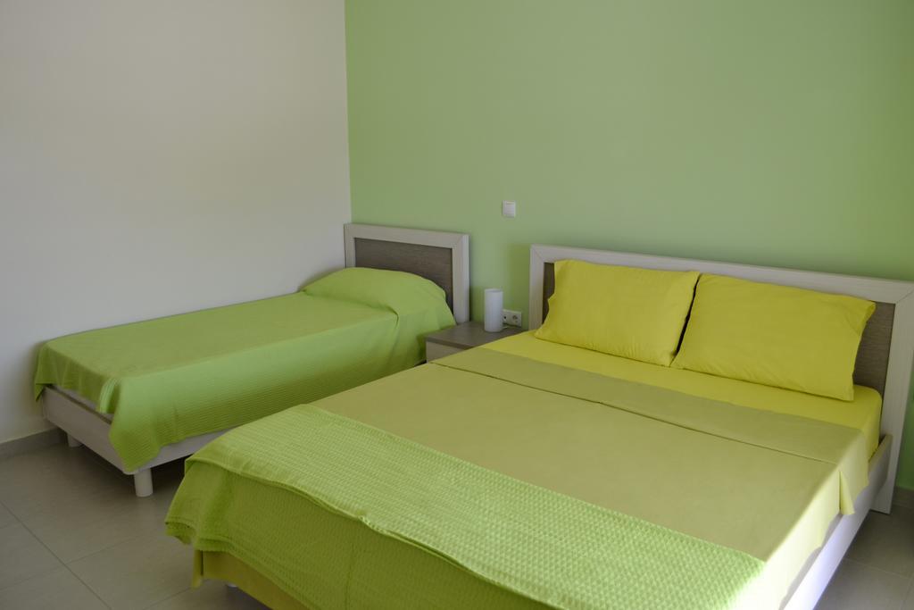 הימארה Riviera Rooms חדר תמונה