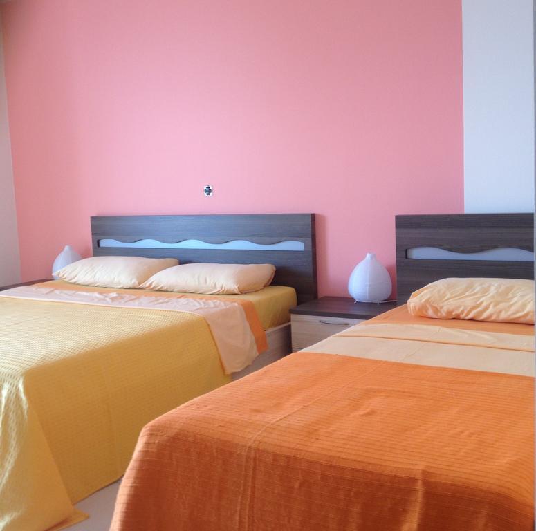 הימארה Riviera Rooms חדר תמונה