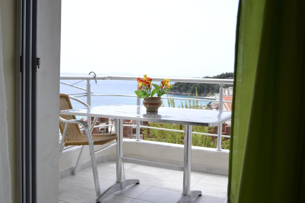 הימארה Riviera Rooms חדר תמונה