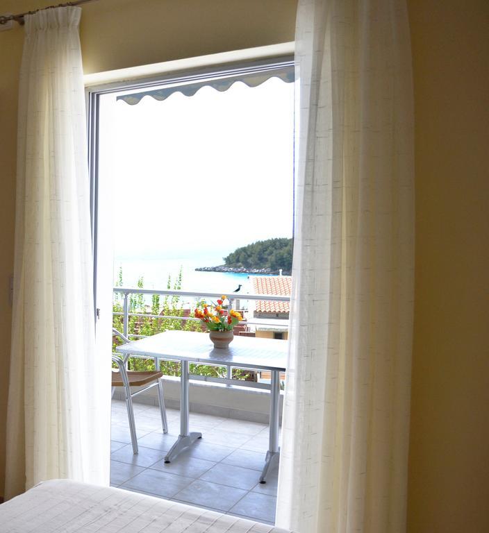 הימארה Riviera Rooms חדר תמונה