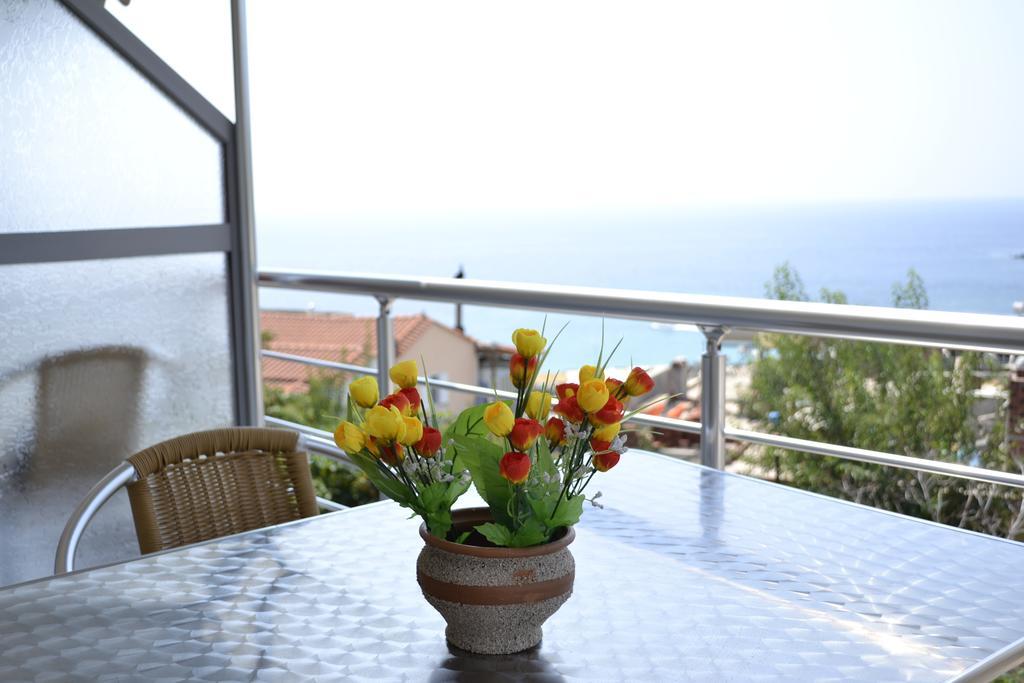 הימארה Riviera Rooms חדר תמונה