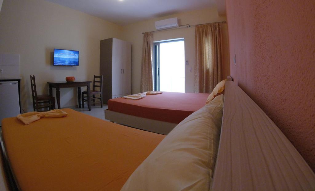 הימארה Riviera Rooms מראה חיצוני תמונה