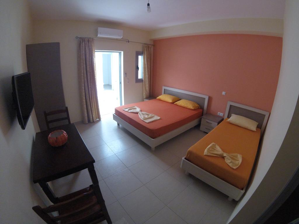 הימארה Riviera Rooms מראה חיצוני תמונה
