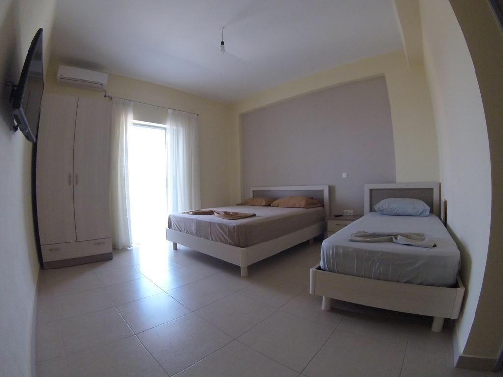 הימארה Riviera Rooms מראה חיצוני תמונה
